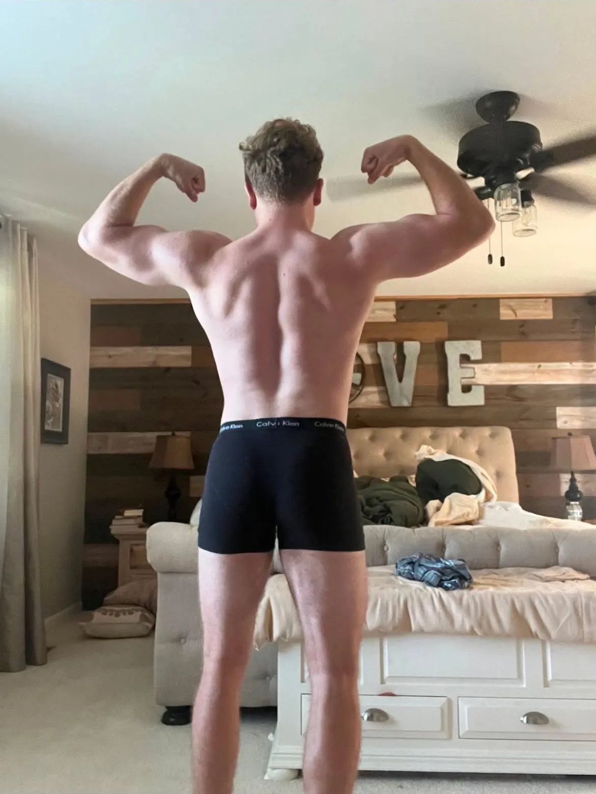 Back flex during the offseason building phase